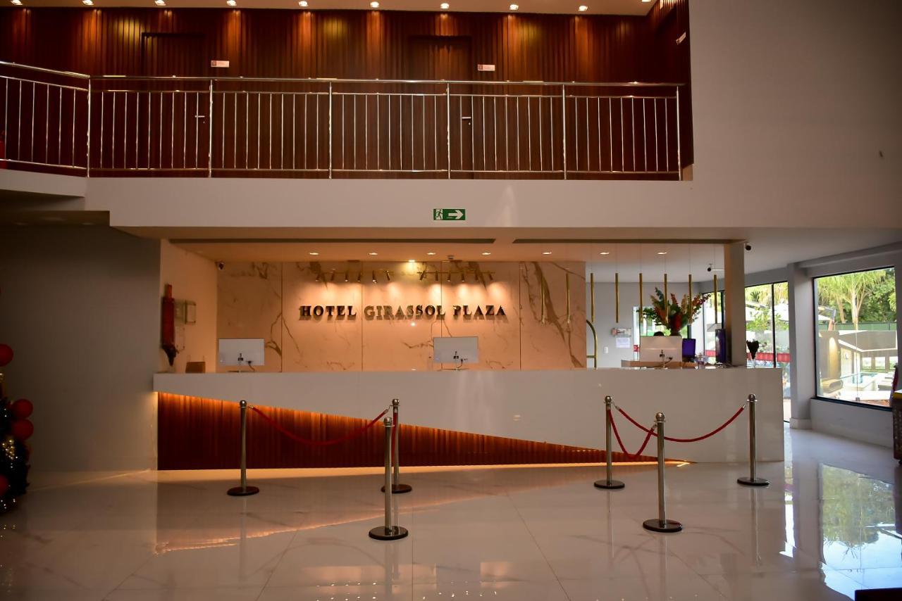 Hotel Girassol Plaza Палмас Екстериор снимка
