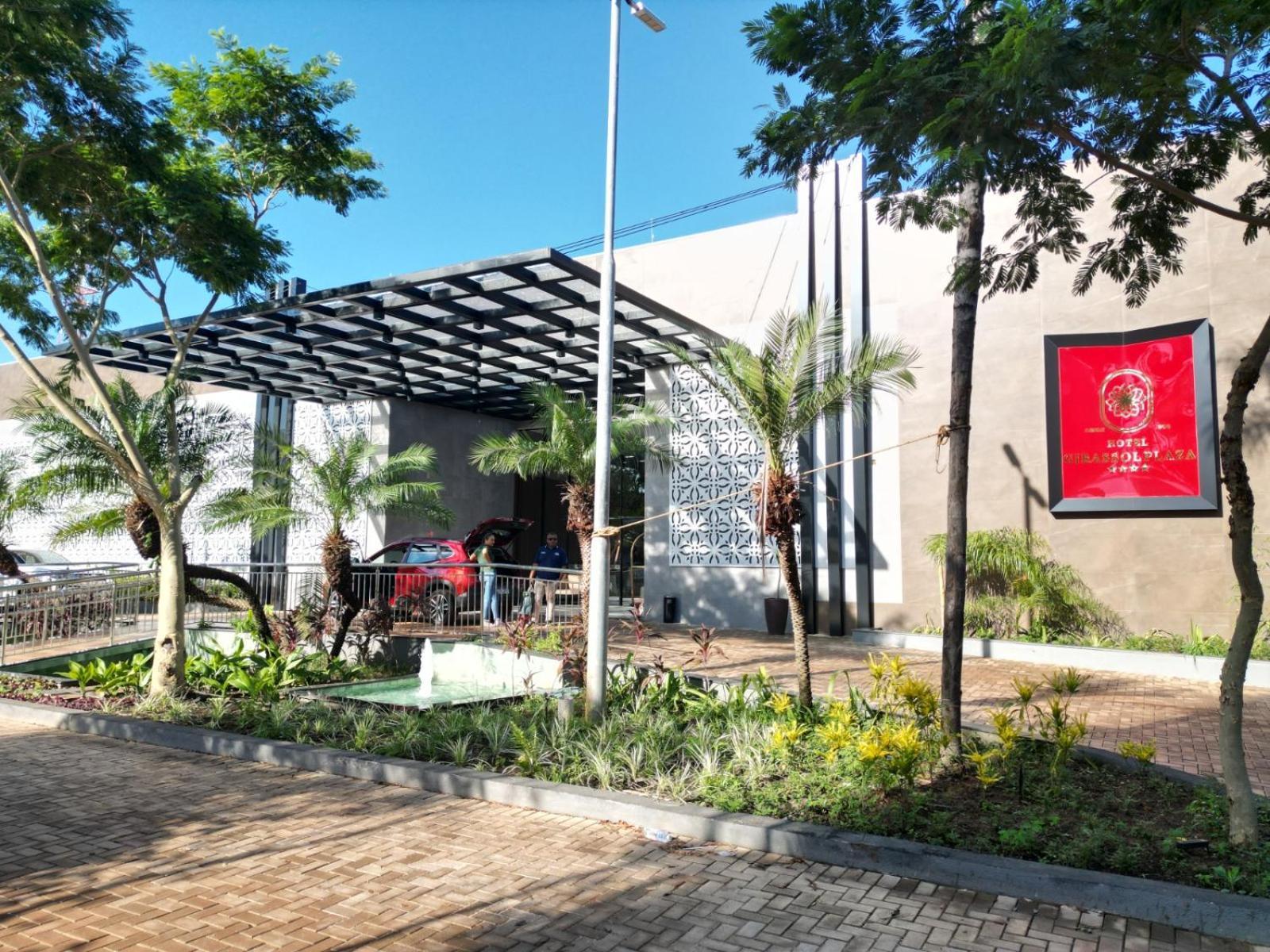 Hotel Girassol Plaza Палмас Екстериор снимка