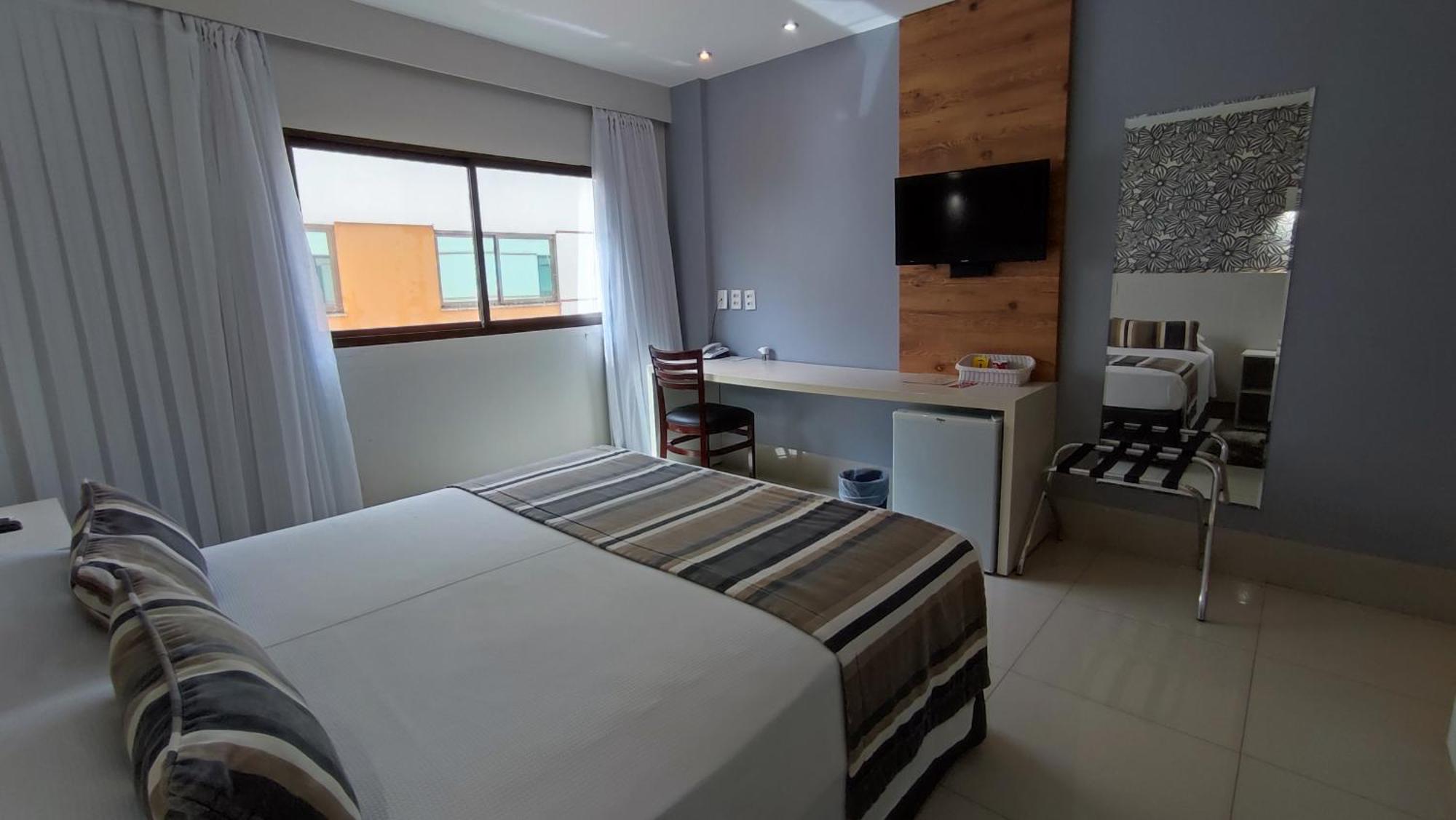 Hotel Girassol Plaza Палмас Екстериор снимка