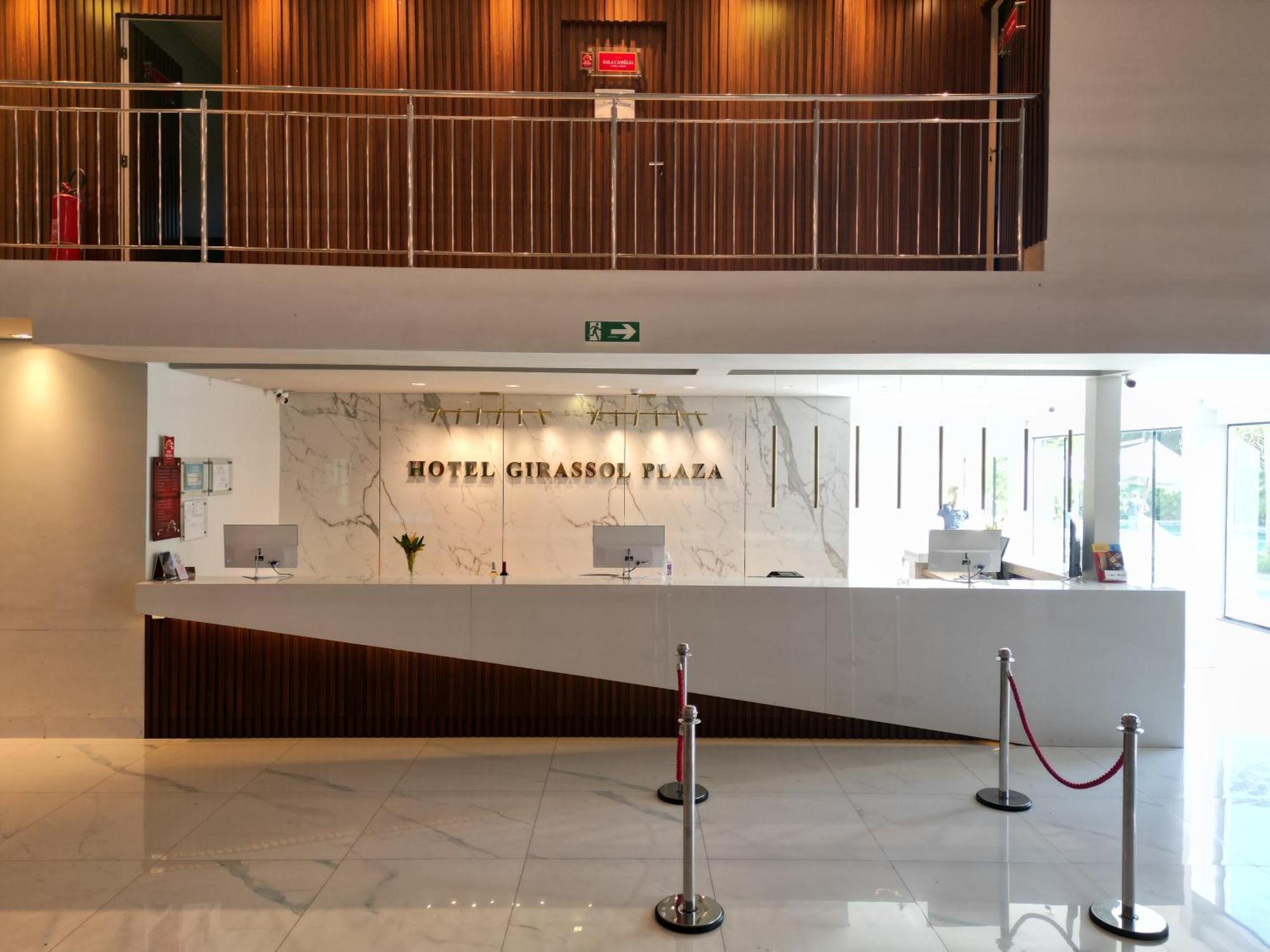 Hotel Girassol Plaza Палмас Екстериор снимка