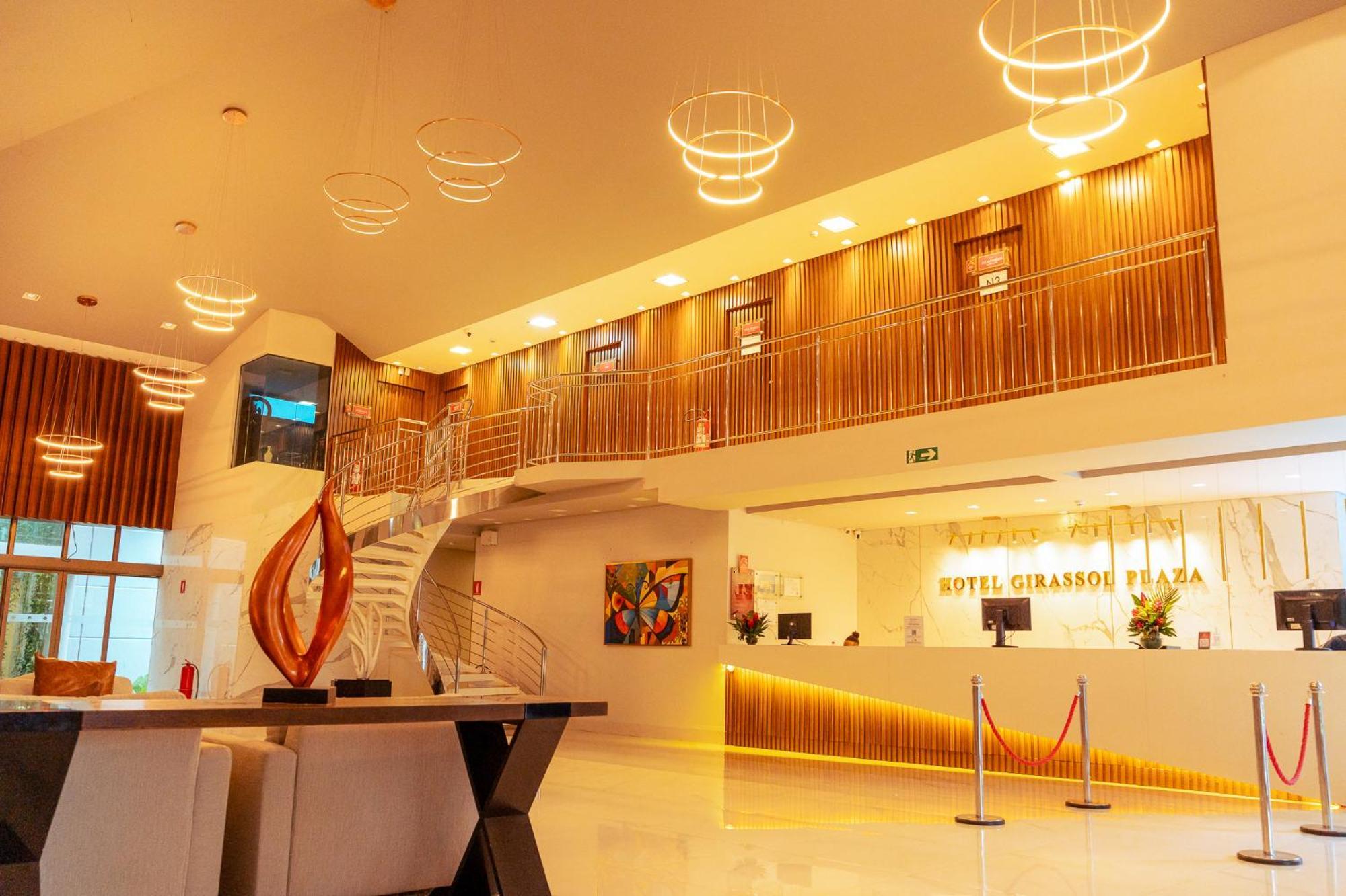 Hotel Girassol Plaza Палмас Екстериор снимка