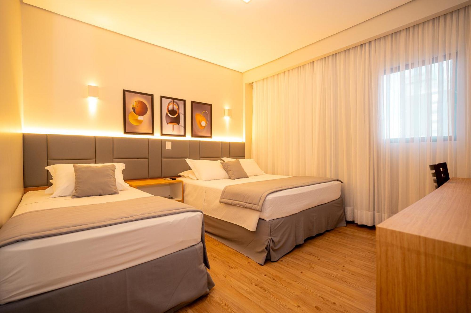 Hotel Girassol Plaza Палмас Екстериор снимка